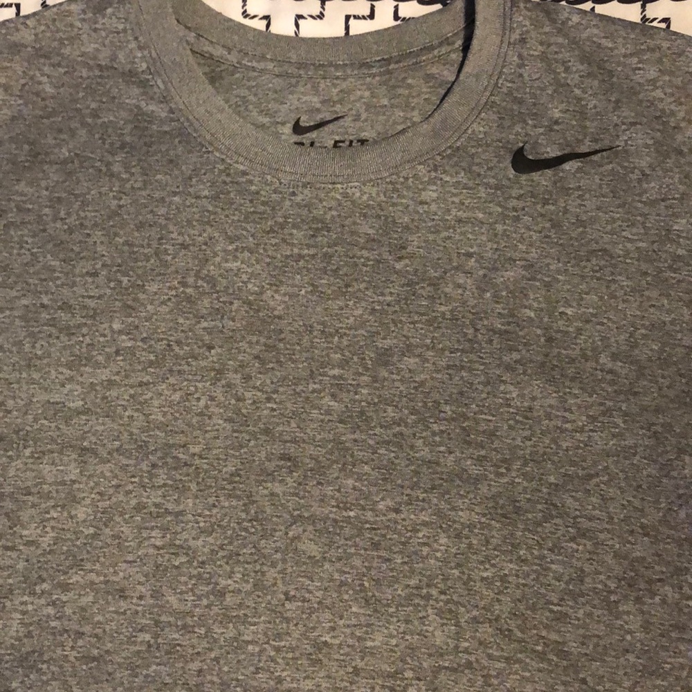 Nike Dri-Fit Athletic Cut Grey The Nike Tee Sz S